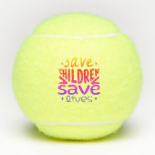 Red kinderen, red levens tennisballen (Voorkant)