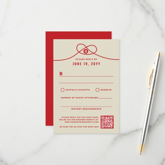Red Knot Union Double Happiness Chinese Wedding RSVP Kaartje (Voorkant / Achterkant in situ)