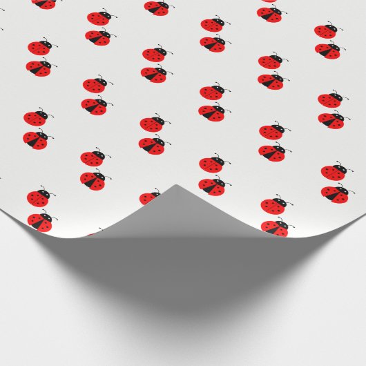 Red Ladybug Pattern Fun Animals Cadeaupapier (Hoek)