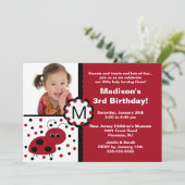 Red Ladybug Photo Birthday Invitation Kaart (Staand voorkant)