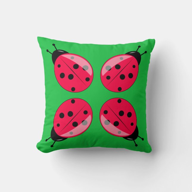 Red Ladybug Pillow Kussen (Voorkant)