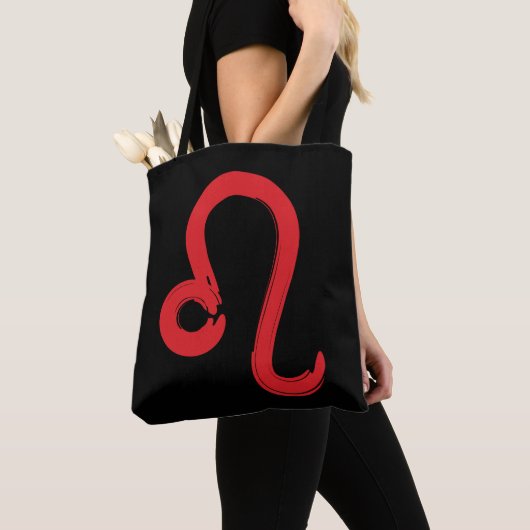 Red LEO Zodiac Sign Juli Birthday Astrology Tote Bag (Dichtbij)