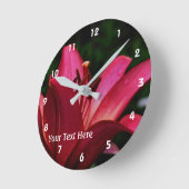 Red Lily Flower Petals en Center Ronde Klok (Hoek)
