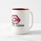 Red Lips Kiss Tweekleurige Koffiemok (Voorkant rechts)