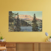 Red Lodge, MT - Uitzicht van het meer van Beartoot Canvas Afdruk (Insitu (Woonkamer))