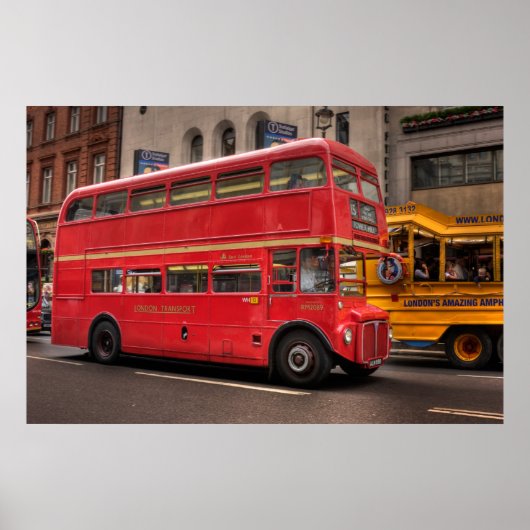 Red London-bus op Whitehall, Londen Engeland Poster (Voorkant)