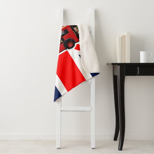 Red London Double Decker Bus Sherpa Deken (In situ)