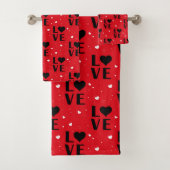 Red LOVE Pattern with Heart Emblems Bad Handdoek (Insitu)