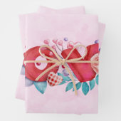 Red Love Text in Bold Block Font Waterverf Inpakpapier Vel (In situ)