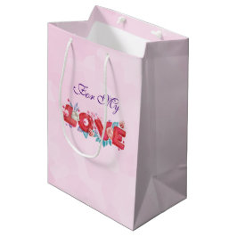 Red Love Text in Bold Block Letters Waterverf Medium Cadeauzakje