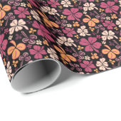 Red Lucky Shamrocks Clover St. Patrick's Day Cadeaupapier (Rol Hoek)