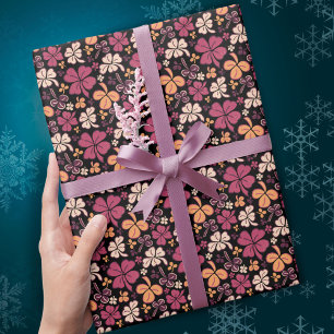 Red Lucky Shamrocks Clover St. Patrick's Day Cadeaupapier