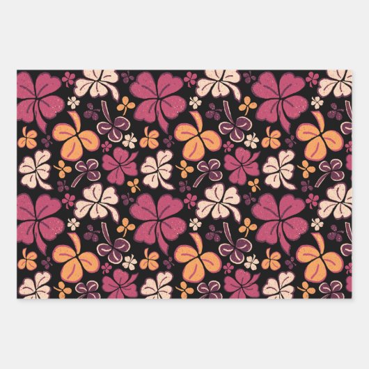 Red Lucky Shamrocks Clover St. Patrick's Day Inpakpapier Vel (Voorkant 3)