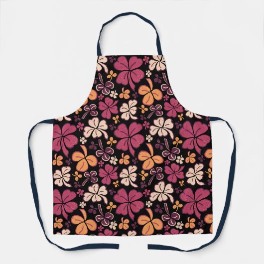 Red Lucky Shamrocks Clover St. Patrick's Day Schort (Voorkant)