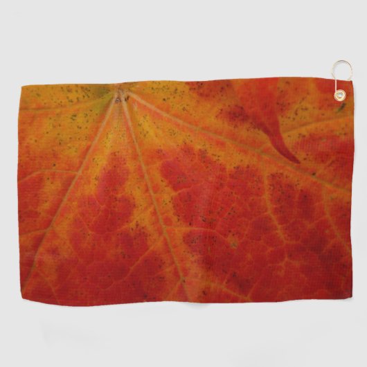 Red Maple Leaf Abstracte Autumn Natuur Fotografie Golfhanddoek (Horizontaal)
