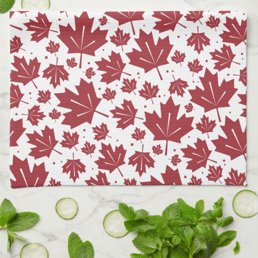 Red Maple Leaves Patroon Theedoek (Gevouwen)