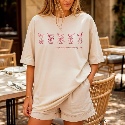 Red Martini Bachelorette Beach Hoesje-up of slaap T-shirt