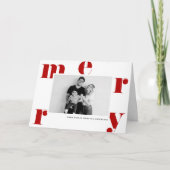 Red MERRY Bold Typografie Moderne Foto Kerstmis Feestdagen Kaart (Voorkant)