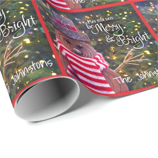 Red Merry Bright Rustic Snowman Naam Schattige Pat Cadeaupapier (Rol Hoek)