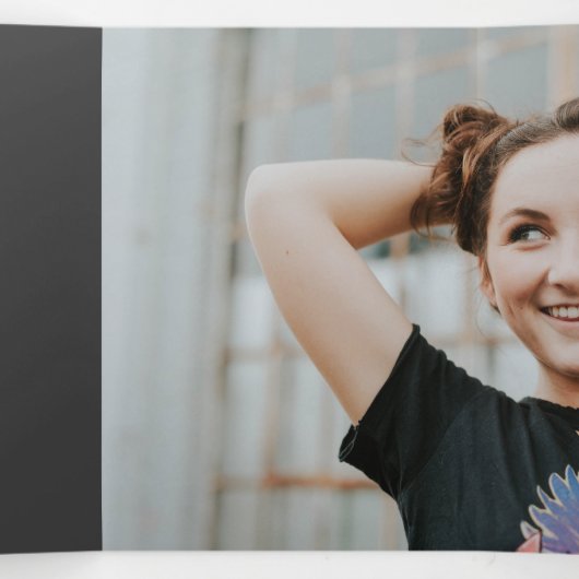 Red Modern Block 5-Photo Afstuderen Drieluik Uitnodiging (Binnenkant midden)