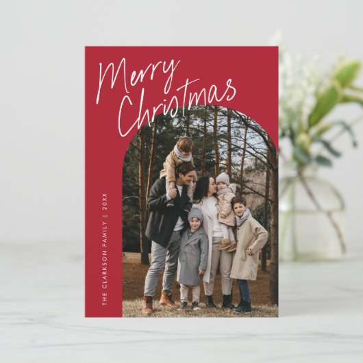 Red Modern Script Merry Christmas Arch 2 Foto Feestdagenkaart (Staand voorkant)