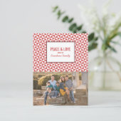 Red Modern Triangles Holiday Photo Briefkaart (Staand voorkant)