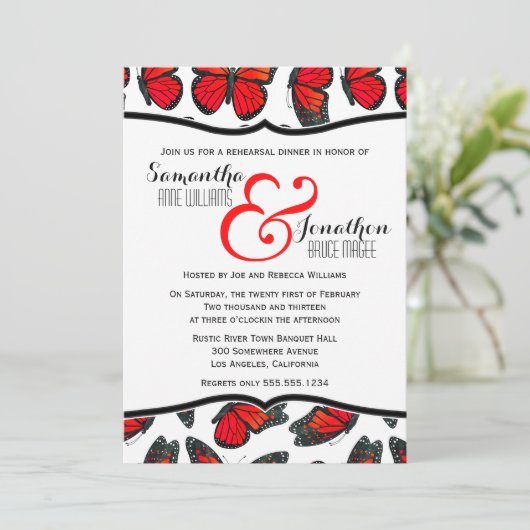 Red Monarch Butterfly Reheasal Dinner Invitation Kaart (Staand voorkant)