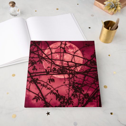 Red Moon Gastenboek (Voorkant open)