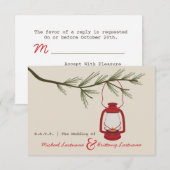 Red Oil Lantern Evergreen Camping Wedding R.S.V.P. RSVP Kaartje (Voorkant / Achterkant)