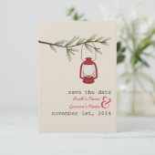 Red Oil Lantern Evergreen Tree Save the Date (Staand voorkant)