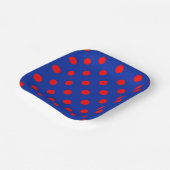 Red On Blue Polka Dots Pattern Design  Papieren Bordje (Gebogen)