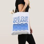 Red onze oceaanblauwe, gestileerde aardgolven tote bag (Dichtbij)