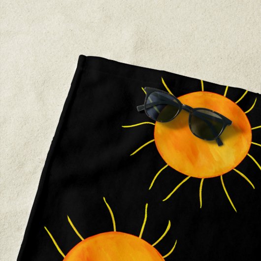 Red Orange Sunset Black Pattern Strandlaken (In situ)