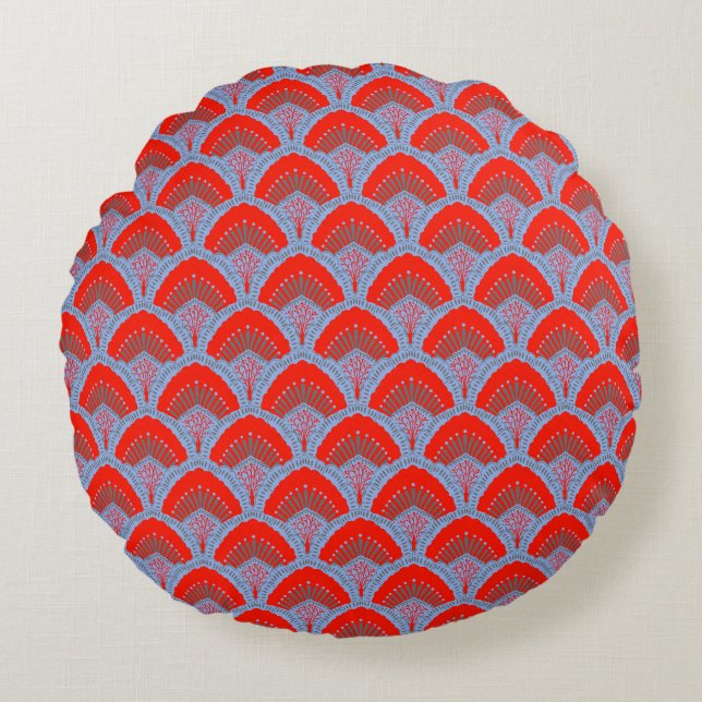 Red Peacock Feather Round Pillow | One Owl Artist Rond Kussen (Voorkant)