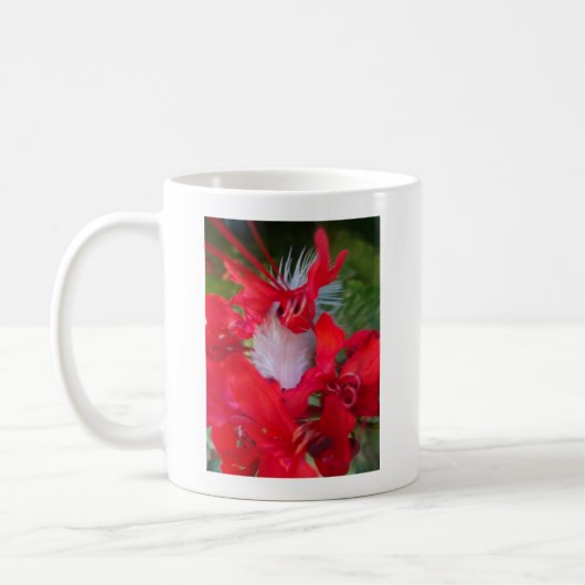 Red Petal Feather Art Print Koffiemok (Links)