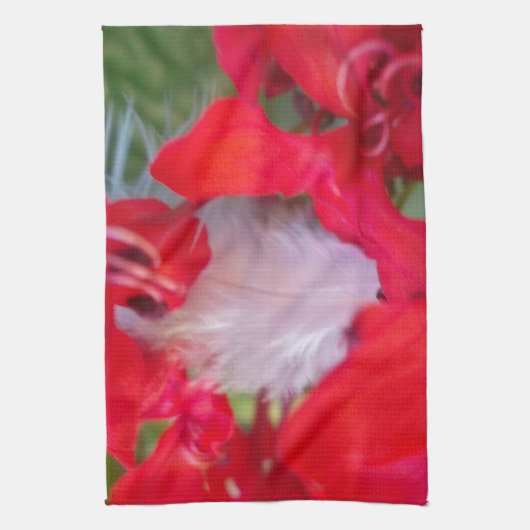 Red Petal Feather Art Print Theedoek (Verticaal)