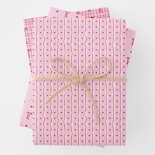 Red Pink Hand Drawn Hearts Bows Valentine’s Day Wr Inpakpapier Vel (In situ)