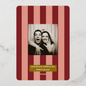 Red Pink Striped Gold Star Wedding  Folie Uitnodiging (Achterkant)