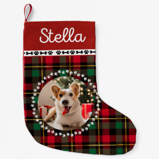 Red Plaid en Paw Prints Een feestelijke Combo paw Kleine Kerstsok