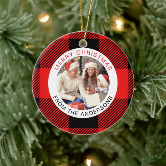 Red Plaid Modern Eenvoudige Kerstfamilie 2 Foto Keramisch Ornament (Boom)
