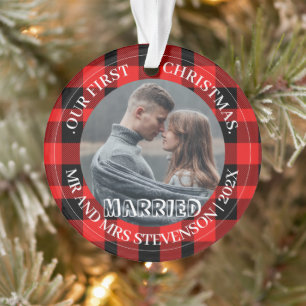 Red Plaid Onze eerste kerst meneer en mevrouw 2 Fo Ornament