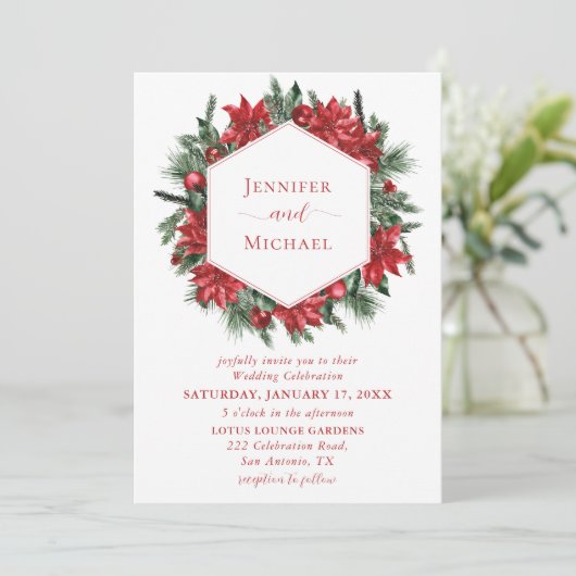 Red Poinsettia Pine Greenery Wreath White Wedding Kaart (Staand voorkant)