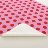 Red Polka Dots on Pink Sherpa Deken (3/4)
