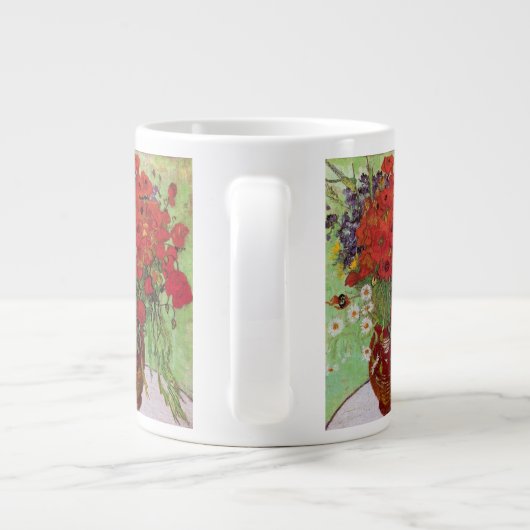 Red Poppies en Daisies door Vincent van Gogh Grote Koffiekop (Achterkant)