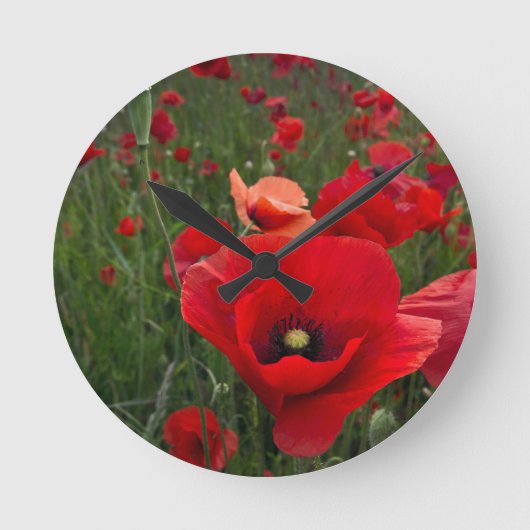 Red Poppies Wall Clock Ronde Klok (Voorkant)