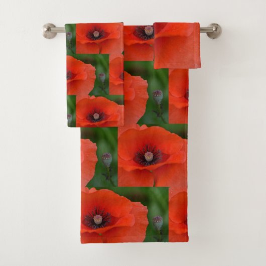 Red Poppy Pattern Bad Handdoek (Insitu)