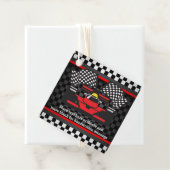 Red Racing Car Checkered Design Favor Kaart Bedankjes Labels (In situ)