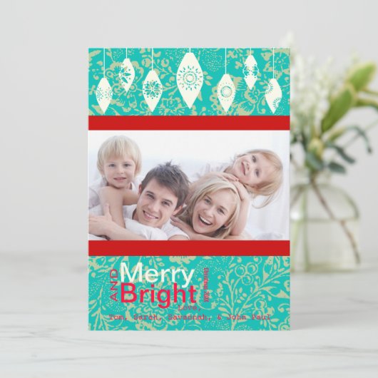Red Retro Merry en Bright Family Photo Card Feestdagenkaart (Staand voorkant)