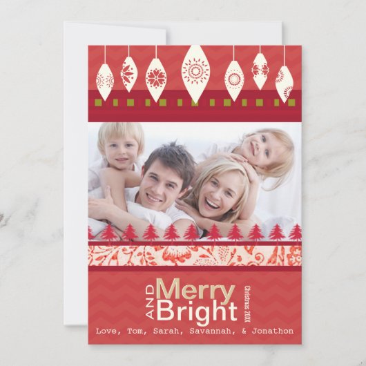 Red Retro Merry en Bright Family Photo Card Feestdagenkaart (Voorkant)