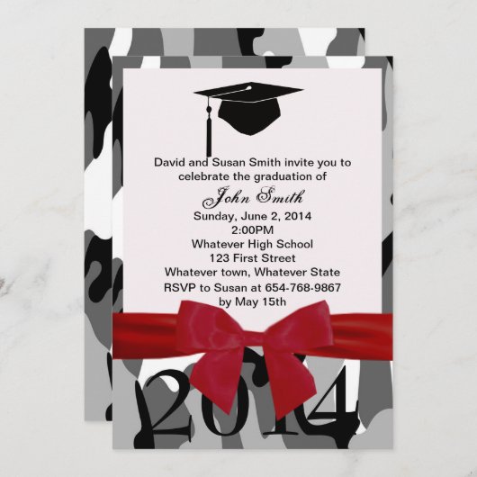 Red Ribbon en Grey Camo Afstuderen Uitnodiging (Voorkant / Achterkant)